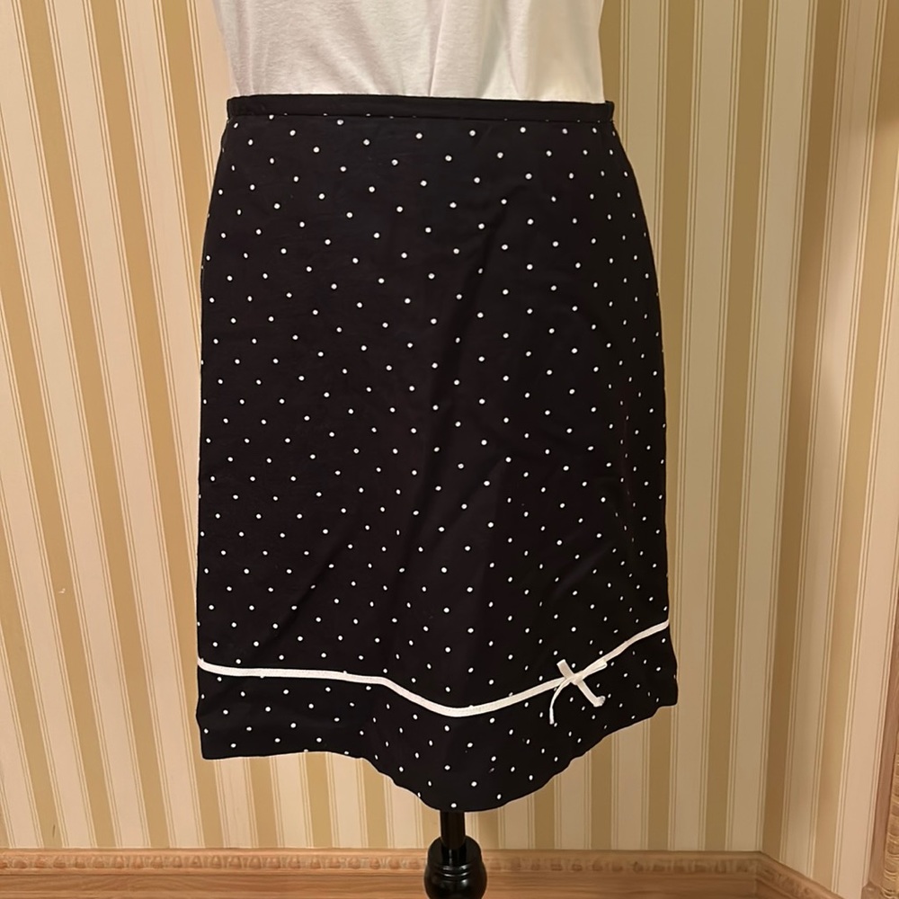 Black and cream polka dot lined linen/rayon skirt, size 6